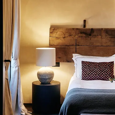 Relais Castello Di Szálloda 3*