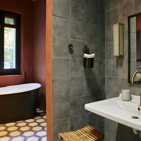Hotel Relais Castello Di 3*